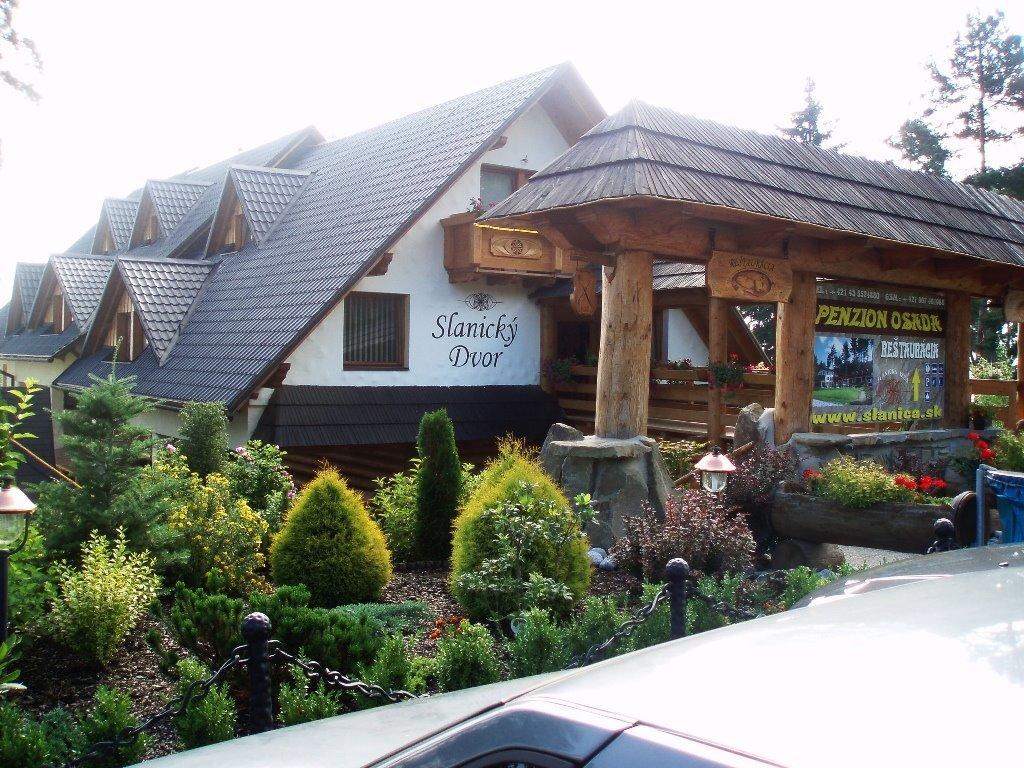 Penzion Slanicky Dvor Námestovo エクステリア 写真